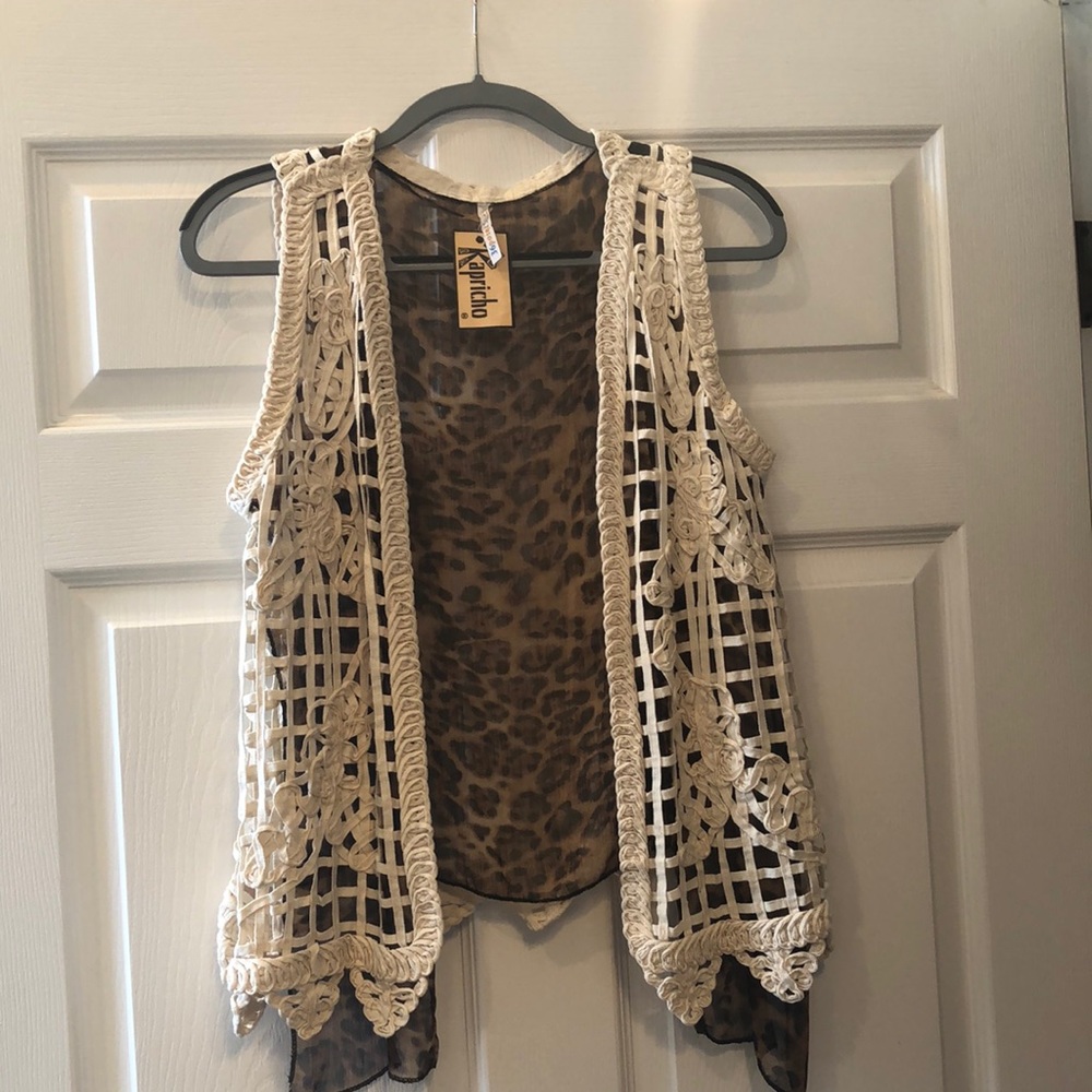 36 Point 5 Kapricho Vest - Picture 2 of 12